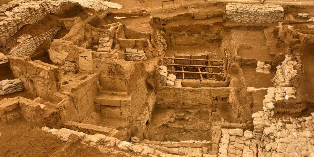 Çatalhöyük, 9 bin yıl öncesinde insanların yaşayış biçimleri hakkında ipuçları veriyor