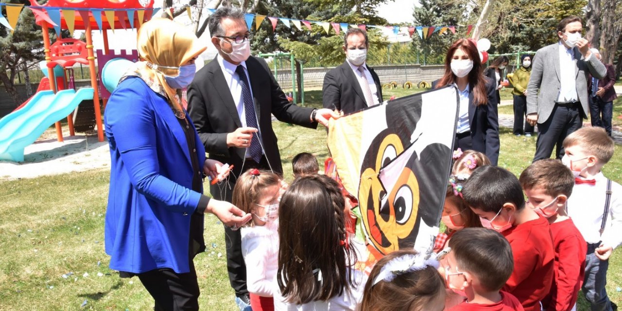 "Sağlıklı ve eğitimli nesiller yetiştirme gayretindeyiz"