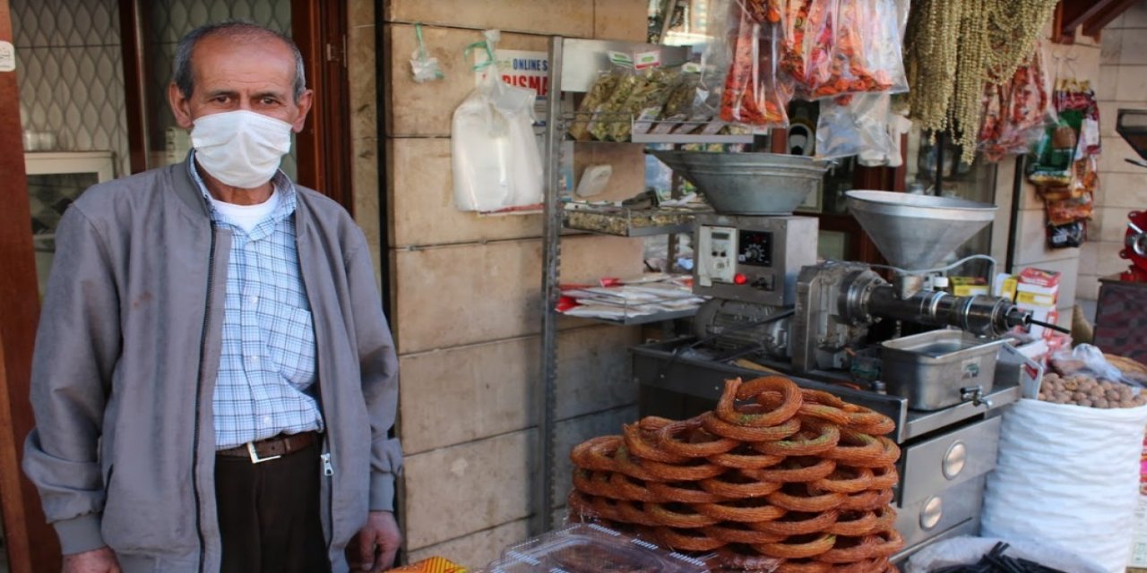 İftar sofralarının tercih  edilen tatlısı tulumba