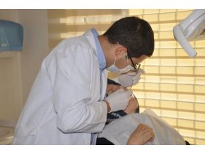 Diş Çürüğü Ve Diş Eti Hastalıkları Diğer Rahatsızlıkları Tetikliyor