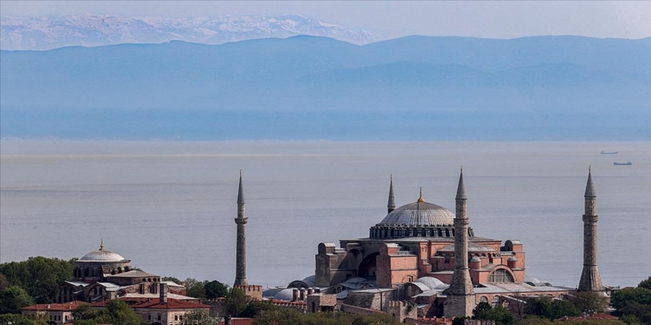 İstanbul'dan Uludağ manzarası bir yıl sonra tekrar görüldü