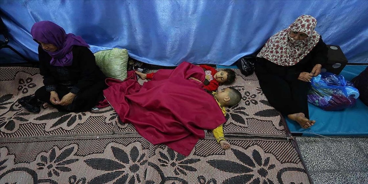 BM: Gazze'ye saldırılarda 10 bine yakın Filistinlinin evlerini terk etmek zorunda kaldığı tahmin ediliyor