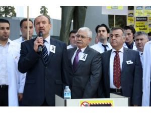 Dershanelerle İlgili Kapatma Kararı Tire'de De Protesto Edildi