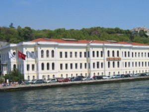 Galatasaray Üniversitesi'nde şoke eden protesto!