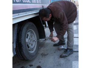Yol Güvenliği İçin Kış Lastiği Hayati Önem Taşıyor