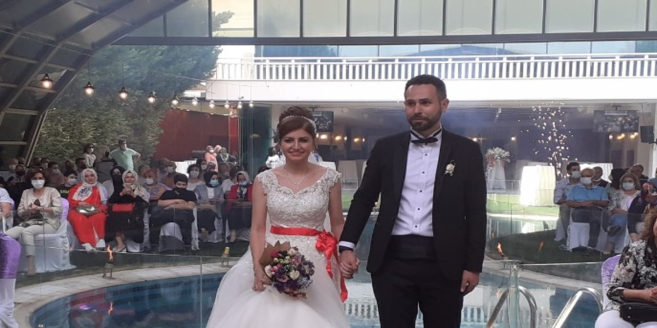 Berrak& Murat Eliaçık çifti dünya evine girdi