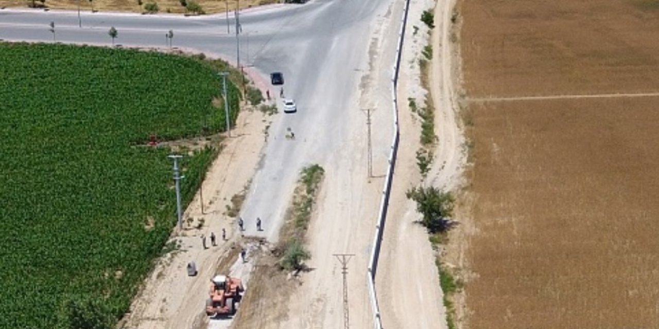 Karatay'da yol genişletme çalışmaları sürüyor