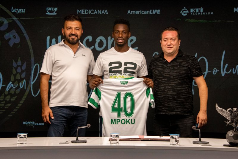Konyaspor, Demokratik Kongolu milli futbolcu Mpoku'yu transfer etti