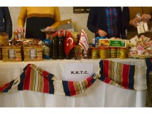 Dışişleri Mensupları Eşlerinin Kermesi Bm Kokteyli Gibi Geçti