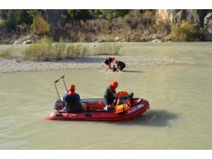 Göksu Nehri'nde Tehlikeli Tatbikat