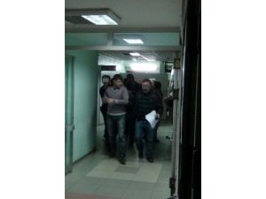 Hırsızlar Çaldıkları Eşyalarla Yakalandı