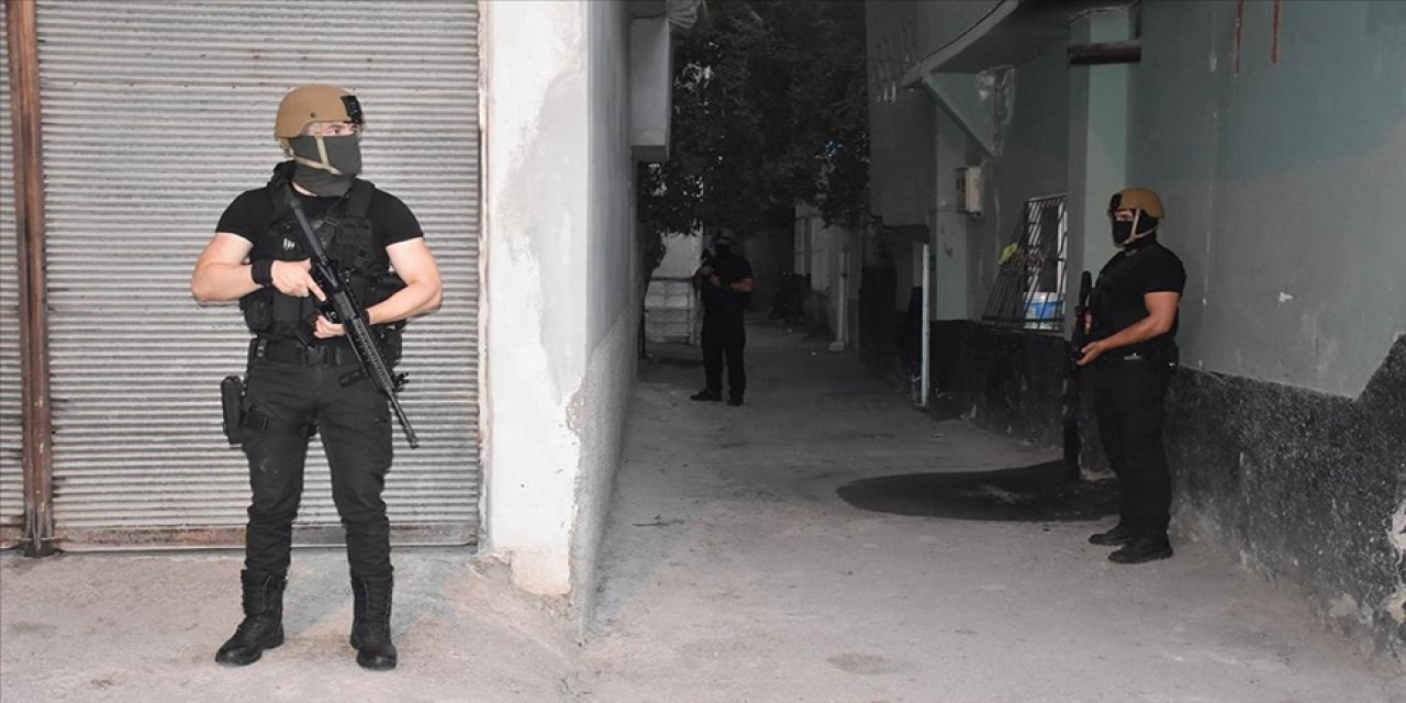 Adana'da PKK/KCK operasyonunda 26 zanlı gözaltına alındı