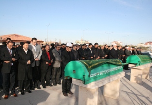 Rıza Güneri kayınpederini kaybetti