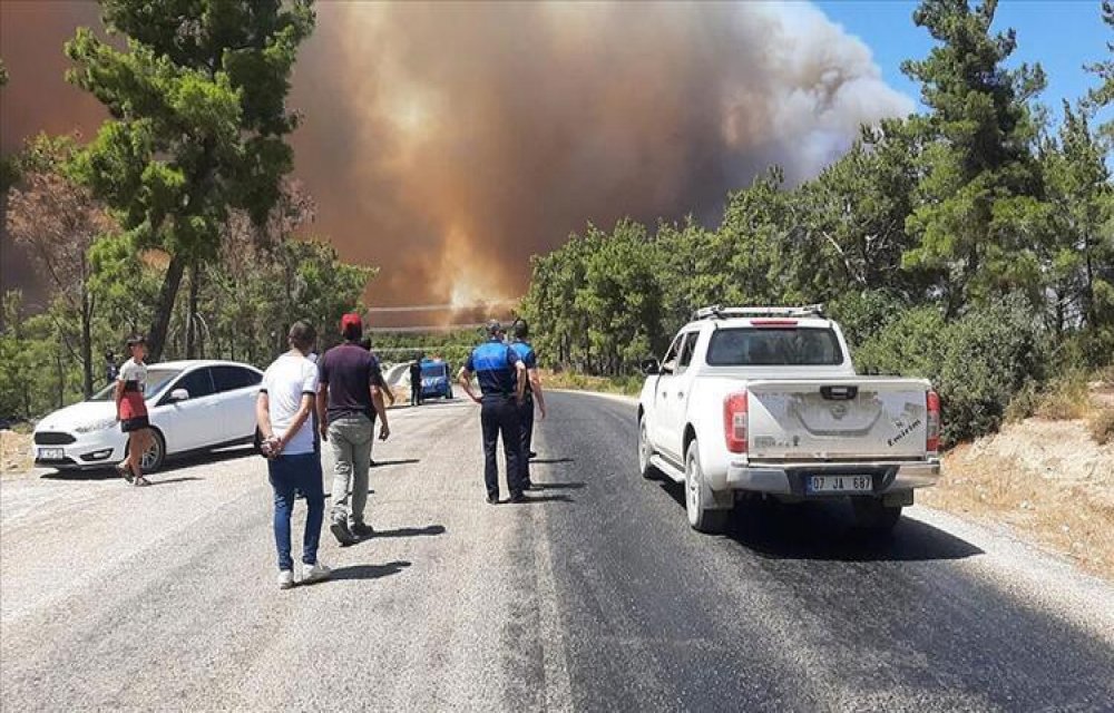 CHP Beyşehir'den yardım kampanyası