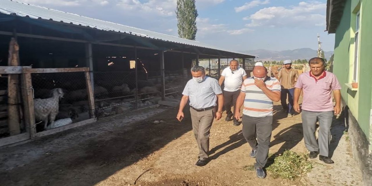 Tutal'dan samanlığı  yanan aileye ziyaret