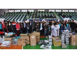 Muş’ta Sodes Projesi Kapsamında Öğrencilere Spor Malzemesi Dağıtıldı