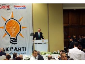 'Bayrağımıza Tahammül Edemeyenler Bu Ülkede Politika Yapabilir Mi?'