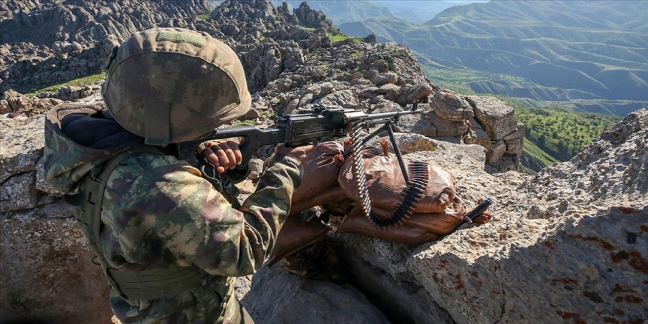 Barış Pınarı Bölgesi'ne saldırı girişiminde bulunan 5 terörist etkisiz hale getirildi