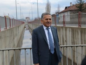 Taşkın Su Kanalları Temizlendi