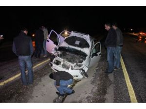 Yola Dökülen Yakıt Kazalara Sebep Oldu; 5 Yaralı