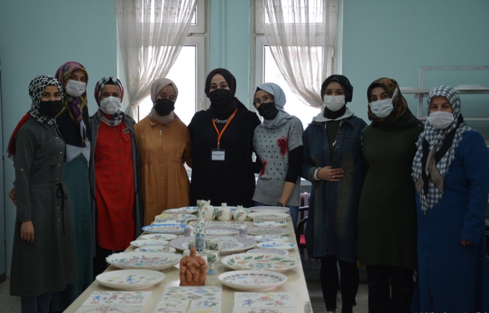 Çumra'da kadınlara yönelik HEM kursları açıldı