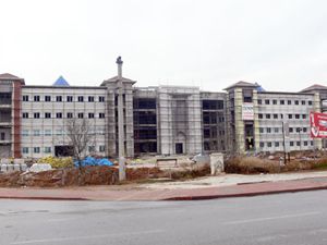 Örnek belediye hizmet binası