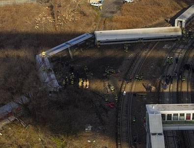 New York'ta feci tren kazası