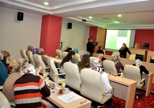 Meram Belediyesi personeline "obezite" semineri