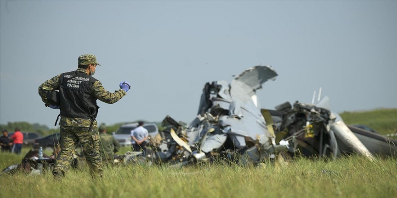 Tataristan'da paraşütçü taşıyan uçağın düşmesi sonucu 16 kişi hayatını kaybetti