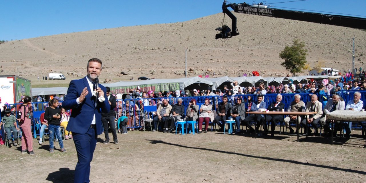 Ketenlililer festivalde hasret giderdi