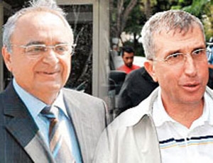 Cemaat istedi, bakan değişti