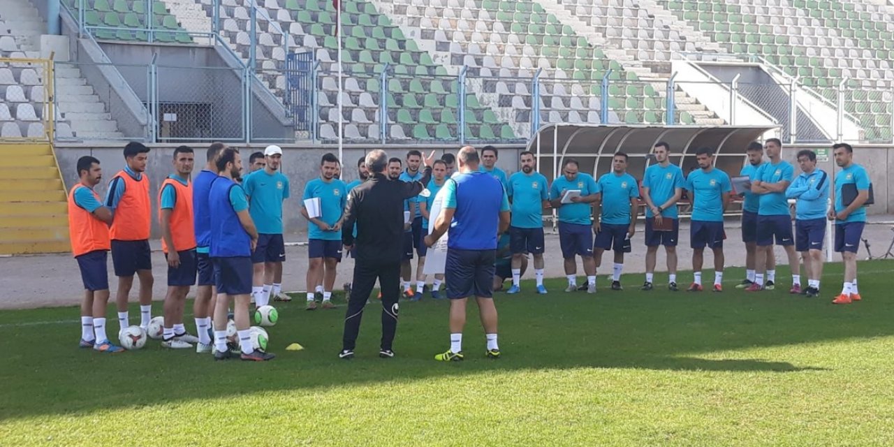 TFF Grasstroos C Antrenör Eğitim Programı Konya’da başladı