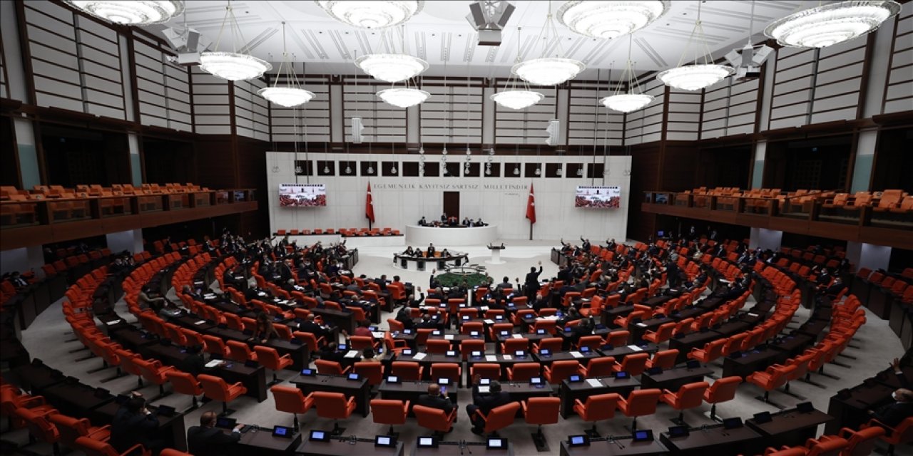 Yurt dışına asker gönderme tezkereleri TBMM'de