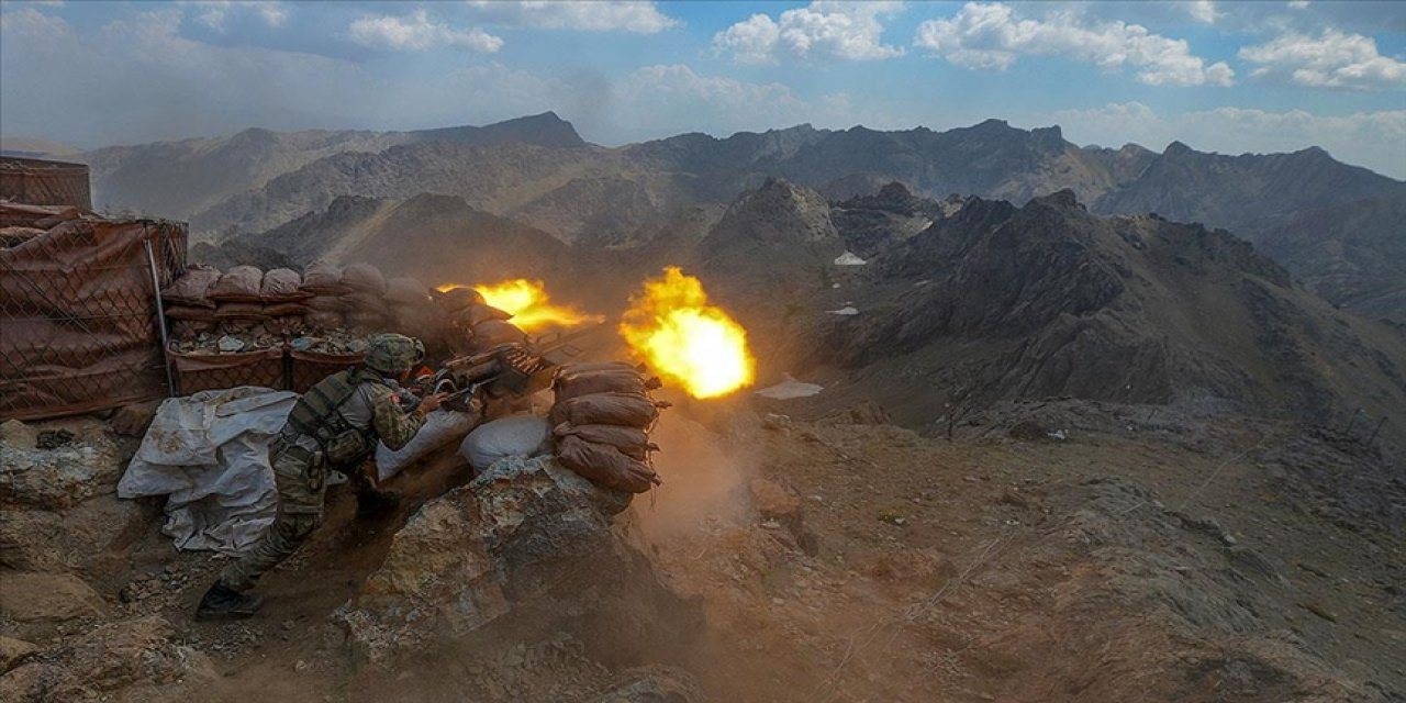 Hakkari'de 2 terörist etkisiz hale getirildi