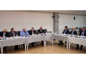 Esenyurt Protokolü İletişim Toplantısı Yaptı