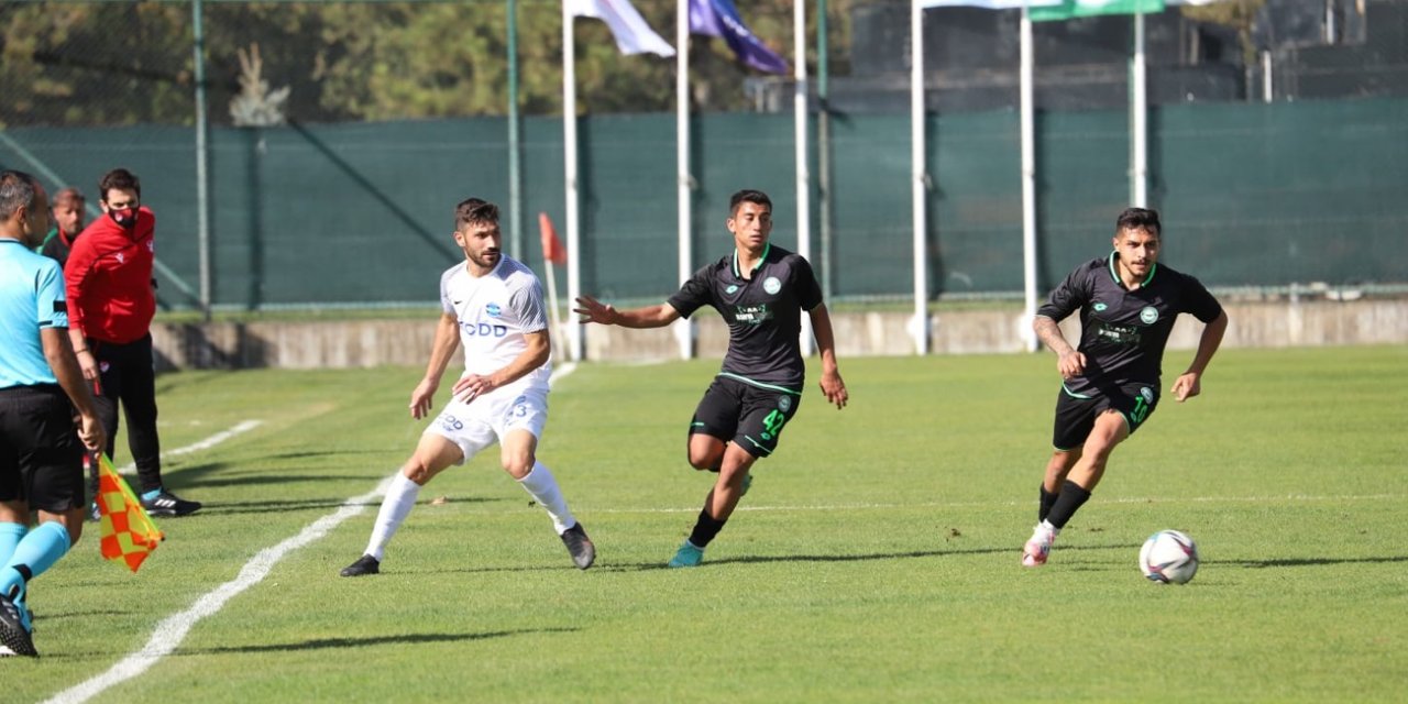 1922 Konyaspor farklı kaybetti