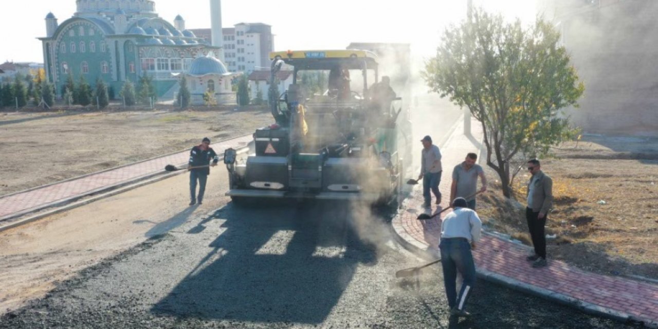 Alakova'da sokaklar asfaltta buluştu