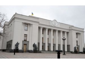 Ukrayna Parlamentosu Güven Oylamasına Gidiyor