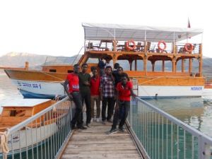 Uganda Ve Kongolu Öğrenciler Kozan’da