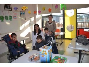 İlbank Otizmli Çocukları Eğitiyor