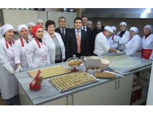 Bafra’da Pastacı Yardımcısı Yetişiyor