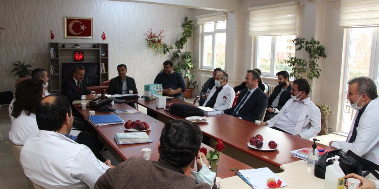 Seydişehir Belediye Başkanı Mehmet Tutal, öğretmenleri okullarında ziyaret etti