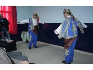 Engelli Öğrenciler, Zeybek Oynadı Ve Aşuk Maşuk Şov Yaptı