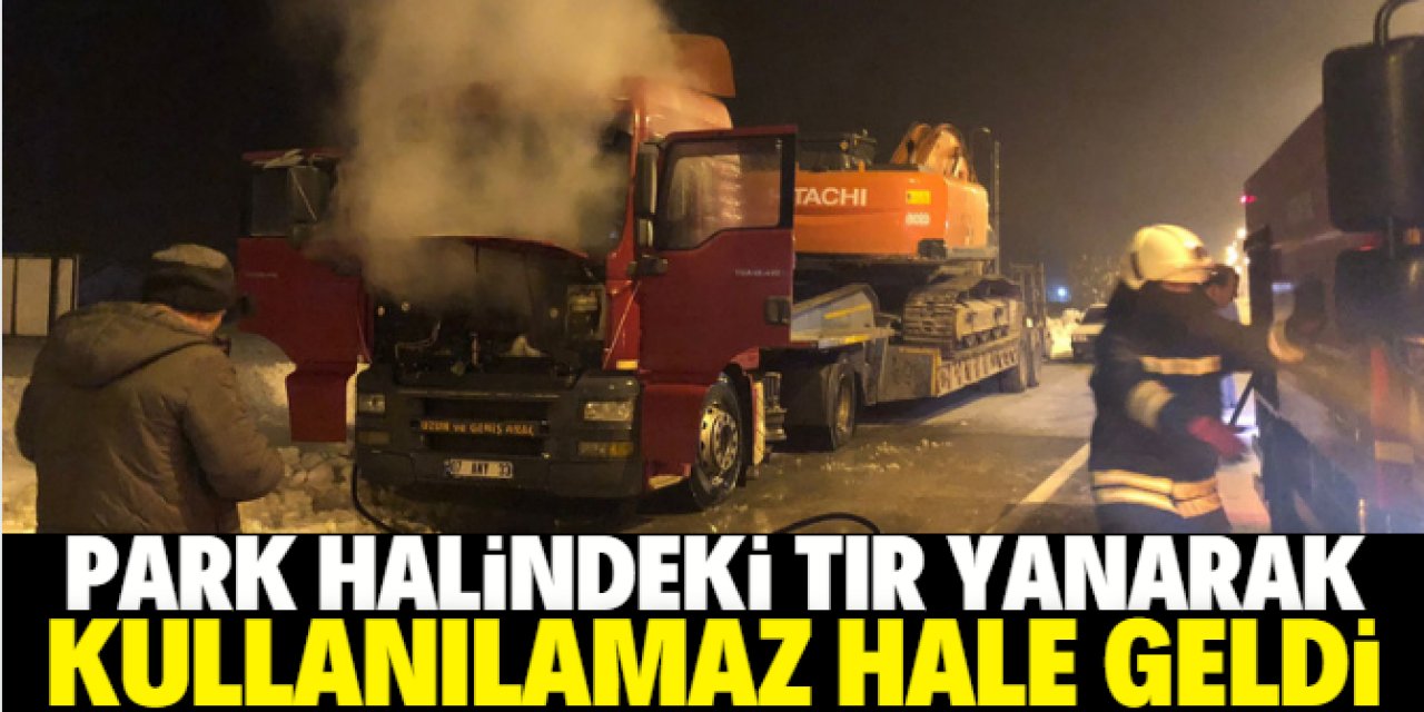Konya'da park halindeki TIR yanarak kullanılmaz hale geldi