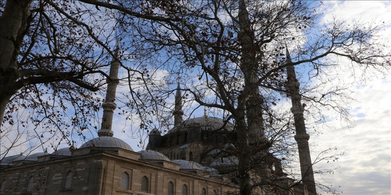 Selimiye Camisi'ne Mimar Sinan'dan ilham alınarak alttan ısıtma sistemi kurulacak