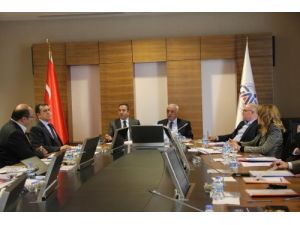 Tayland Kraliyet Ailesi Türkiye’den Kuru Meyve İstedi