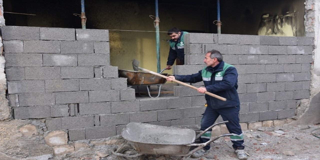 Karatay’dan evi  yanan aileye destek