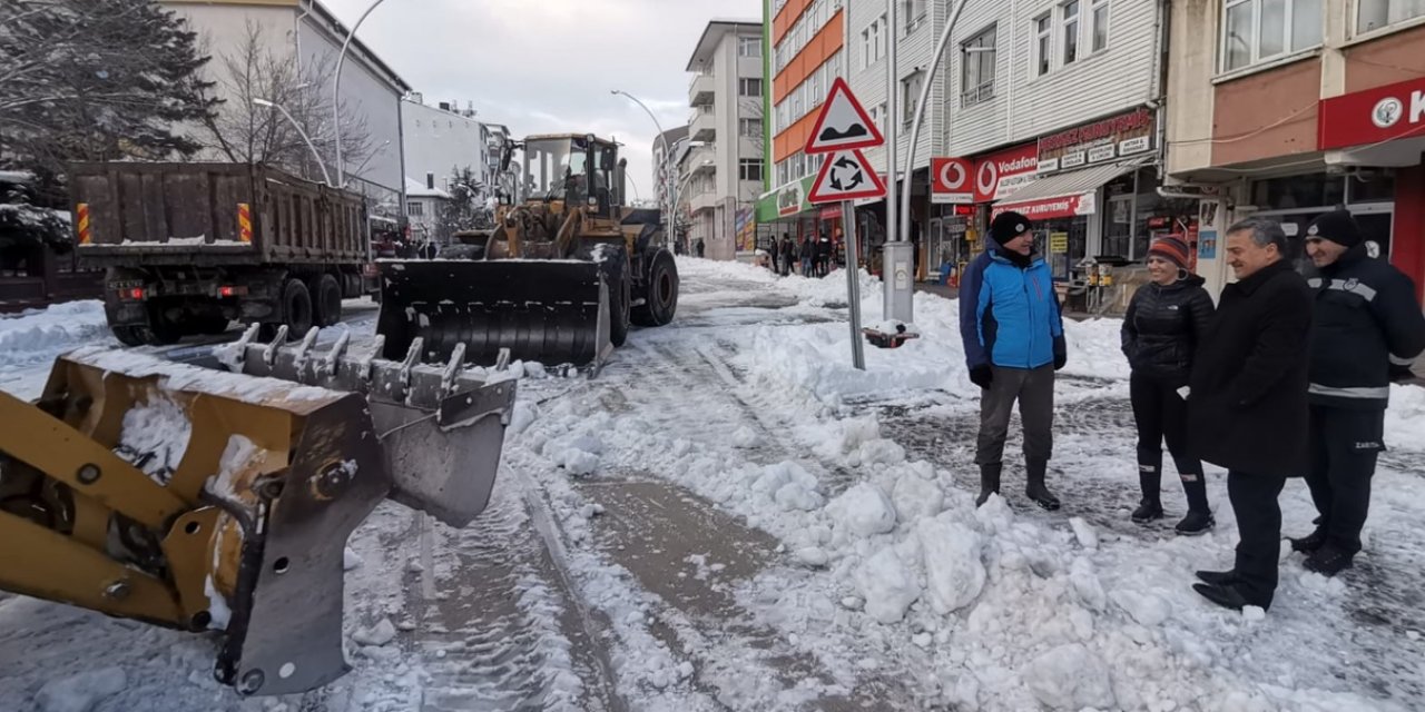 Seydişehir'de buzlanmaya karşı çalışmalar sürüyor