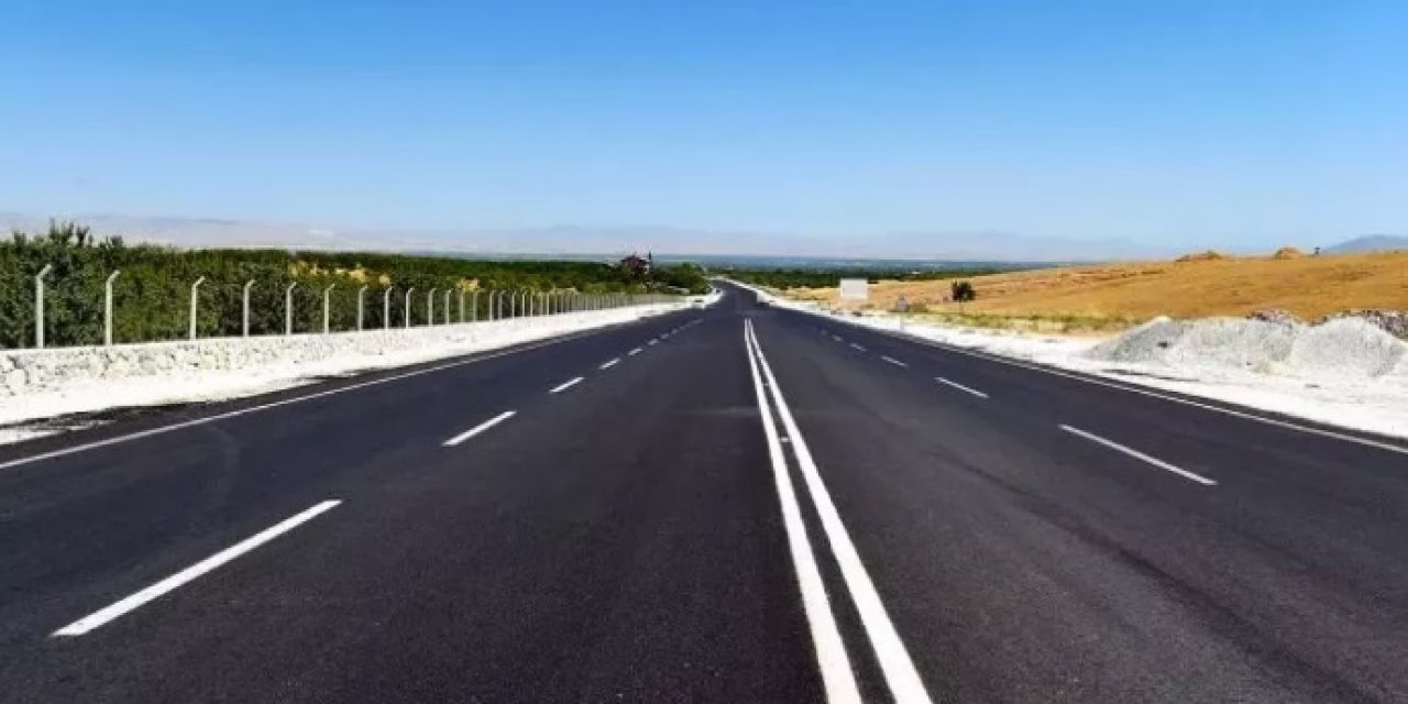 Bozkır-Sarıoğlan arası 36 kilometre uzunluğunda duble yol oluyor