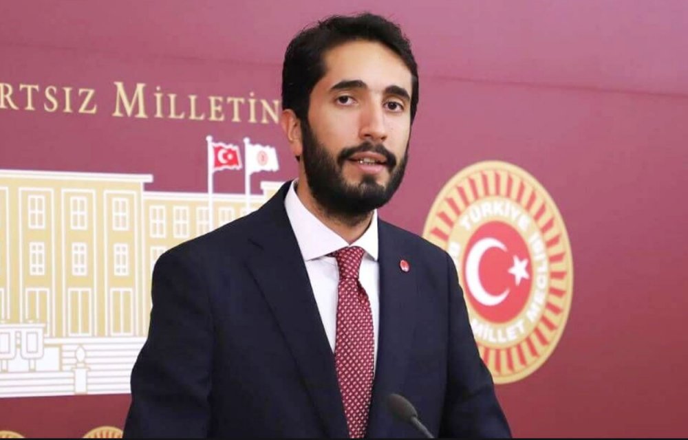 Saadet Partisi Konya Milletvekili Abdulkadir Karaduman mecliste basın toplantısı düzenledi